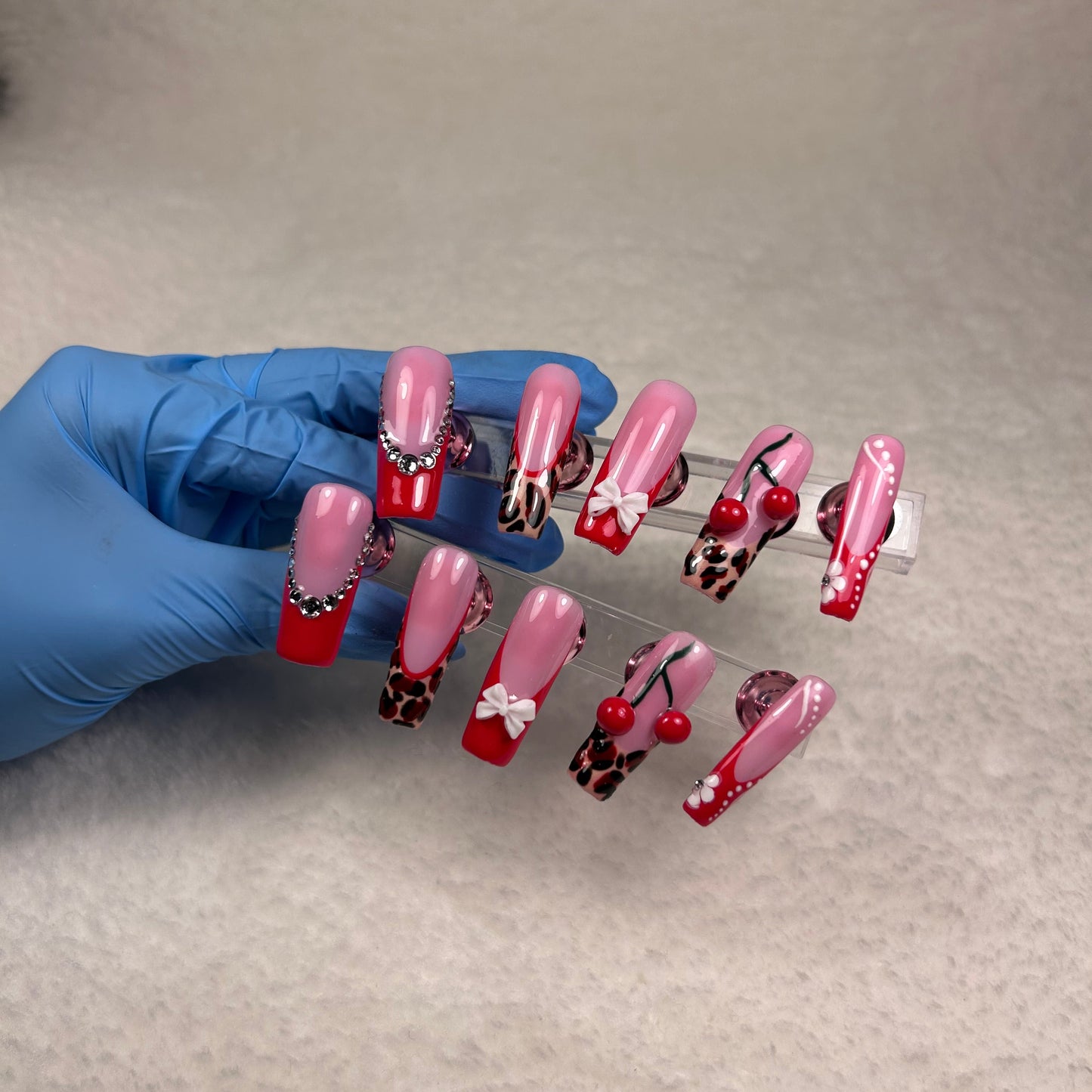 Nails CyGlow - Cherry